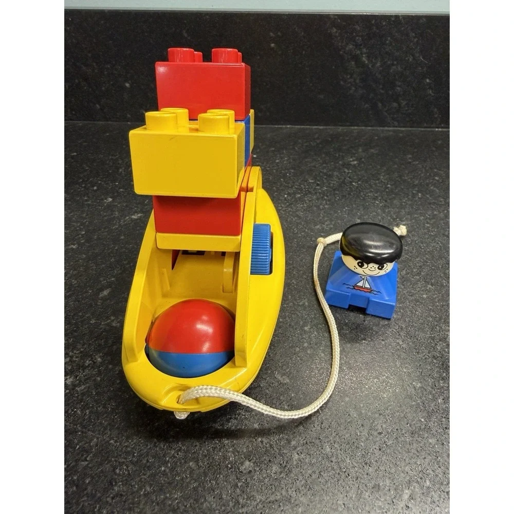 Vintage LEGO DUPLO‎ 2056 Rock n Rattle Pull Toy Boat w Figure Interlego Sweden
